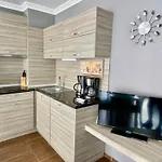 Sea Front View - Dolce 2 Apartment *