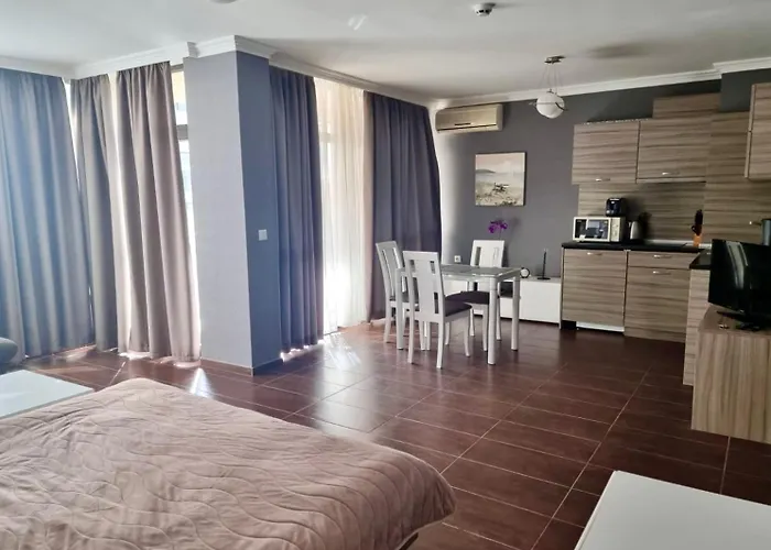 Sea Front View - Dolce 2 Apartment Sveti Vlas